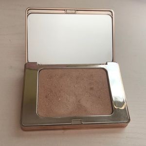 Natasha Denona All Over Glow Powder in #01 Light